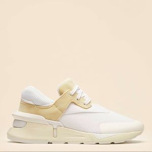 New Balance x Reformation 997S 9.5 **UNWORN**